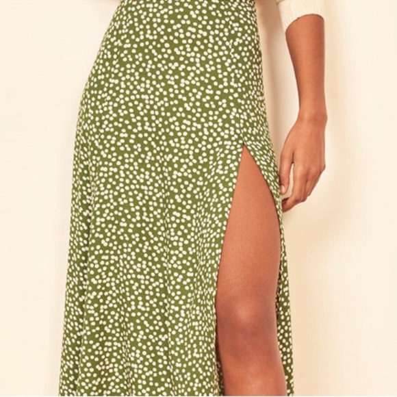 Reformation Bea Skirt - Picture 2 of 11